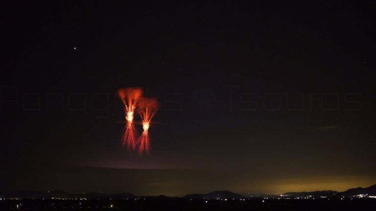 Σπάνιος κεραυνός με διπλό red sprite στο Αιγαίο – Δείτε τη συγκλονιστική φωτογραφία