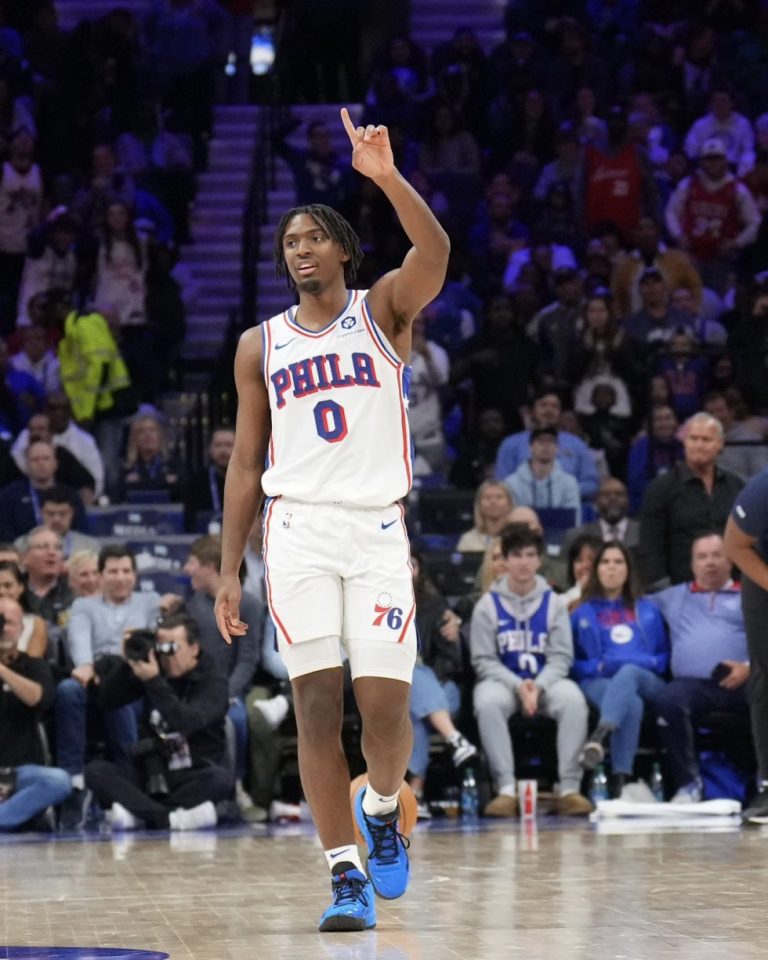 Ασύλληπτος Μάξεϊ με 50 πόντους στη νίκη των Σίξερς (137-126)