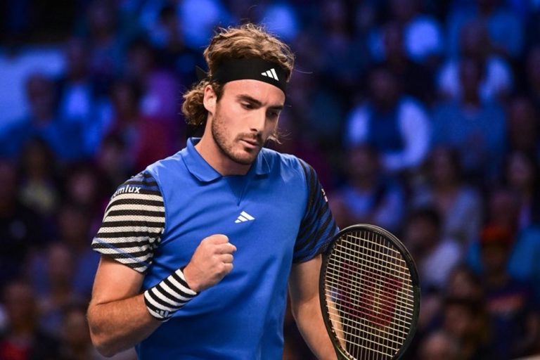 Εγραψε ιστορία ο Τσιτσιπάς: 300 νίκες, 50+ για τέταρτη σεζόν και 15ος ημιτελικός Masters (vids)