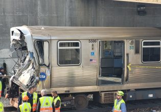 ΗΠΑ: Σιδηροδρομικό ατύχημα σοκ στο Σικάγο – 38 τραυματίες