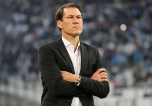 Χαμός στη Νάπολι: Στην πόρτα της εξόδου ο Ρούντι Γκαρσία