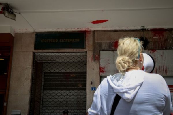 Επιστροφή των συμβαιούχων Covid-19 στην εργασία τους, στο Δήμο Μάνδρας – Ειδυλλίας