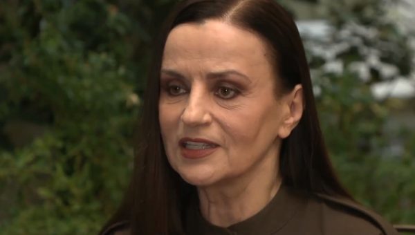 Καρυοφυλλιά Καραμπέτη: «Δεν παντρεύτηκα ποτέ γιατί…»