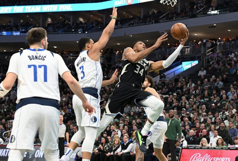 Κυρίαρχος και διπλός ο Γιάννης και στο TOP 10 του ΝΒΑ (vid)