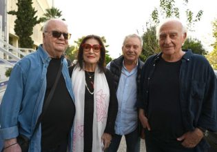 Νανά Μούσχουρη: Στην Ελλάδα για το νέο cd