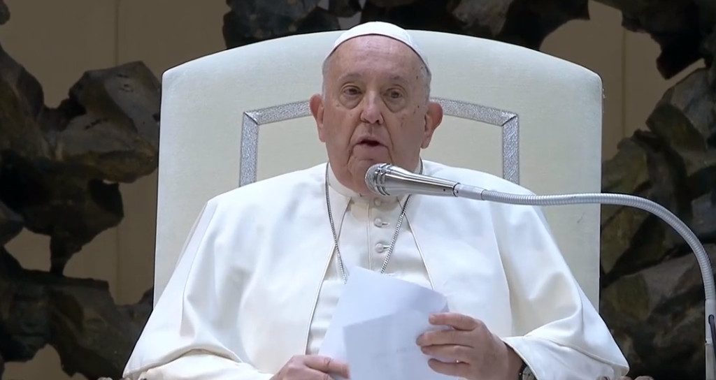 Πάπας Φραγκίσκος: Εξασθενημένος μετά την περιπέτεια με την υγεία του – «Παρών» στη γενική ακρόαση στο Βατικανό