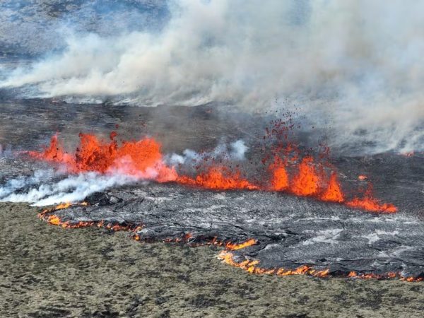 Ισλανδία: Η απειλή έκρηξης του ηφαιστείου βάζει φρένο στις αυξήσεις επιτοκίων