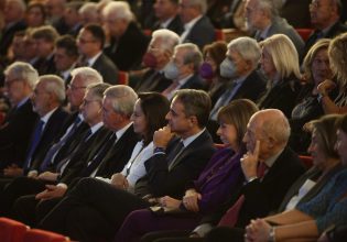 Εκδήλωση προς τιμή του Κ Σημίτη: «Προχωράς με τις ευρύτερες δυνατές συναινέσεις, αλλά συχνά κόντρα στο ρεύμα»