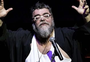 Σταμάτης Κραουνάκης: «Καίγεται η Παλαιστίνη και όλο το σουργιελαριό ασχολείται με τη χοντρή»