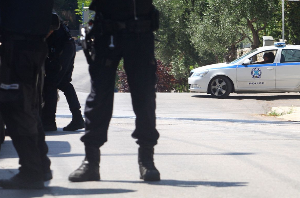 Βόρεια Ελλάδα: Τελωνειακός και λιμενικός μεταξύ των δεκαεπτά συλληφθέντων για απάτες