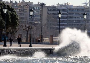 Αρναούτογλου: «Μην υποτιμήσετε τους σφοδρούς βοριάδες»