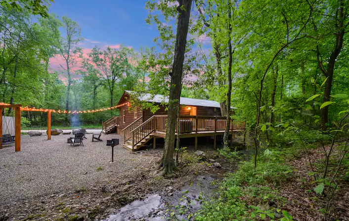 Η πόλη που έγινε ένα τεράστιο Airbnb και τώρα το πληρώνει ακριβά