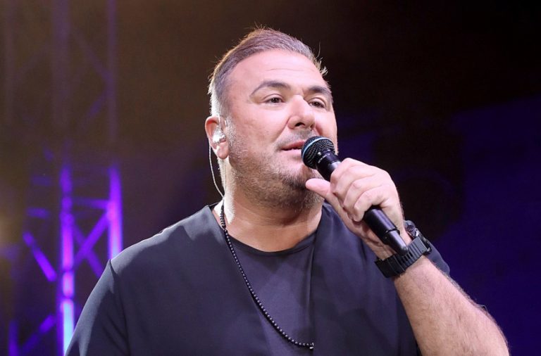 Αντώνης Ρέμος: «Τα παιδιά έχουν χάσει λίγο τον δρόμο τους μέσα από τα social media»