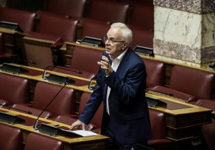 Αποχώρησε από τον ΣΥΡΙΖΑ και ο Βαγγέλης Αποστόλου