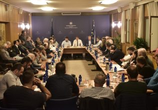 Λευτέρης Αυγενάκης: Σύσκεψη με αγρότες της Κρήτης για τις κομμένες επιδοτήσεις