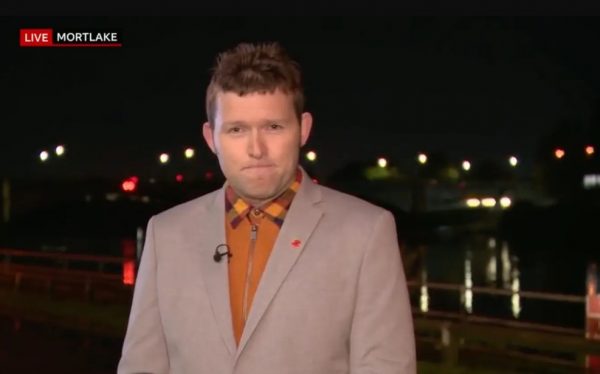 Δημοσιογράφος του BBC έπεσε θύμα ληστείας σε ζωντανή μετάδοση