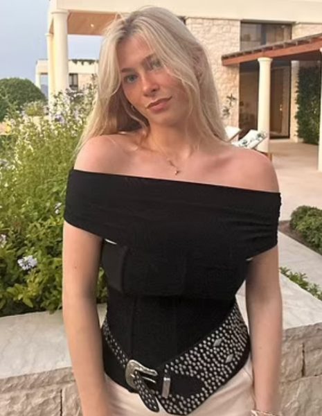 Η κόρη της Κλόντια Σίφερ, Κλημεντίνη