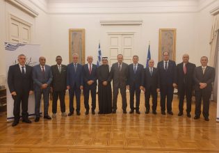 Γιώργος Γεραπετρίτης: Συναντήσεις με τους πρέσβεις Αραβικών Χωρών