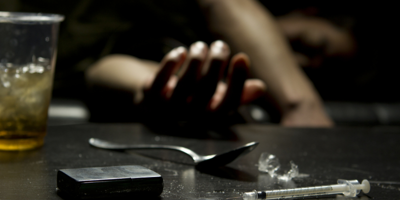 Βύρωνας: Πουλούσαν ναρκωτικά ενώ η 16χρονη ήταν σε κώμα – Σοκάρουν οι διάλογοι της σπείρας