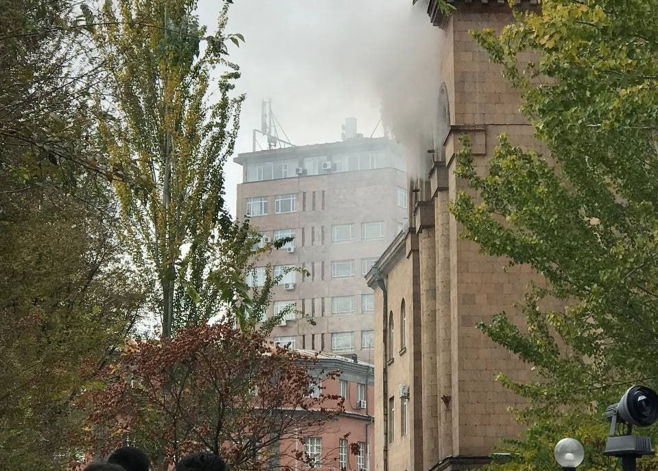 Αρμενία: Ένας νεκρός και τρεις τραυματίες από έκρηξη στο πανεπιστήμιο του Ερεβάν