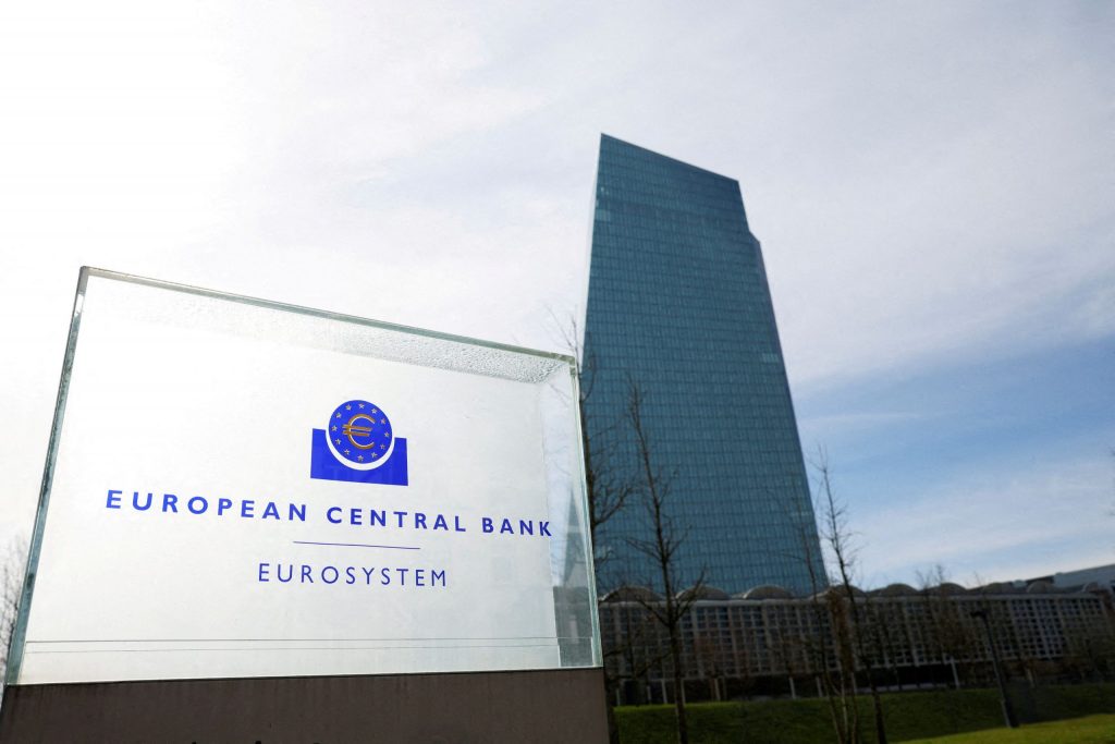 «Καμπανάκι» ΕΚΤ για την υποτονική ανάπτυξη – Ο ρόλος των υψηλών επιτοκίων
