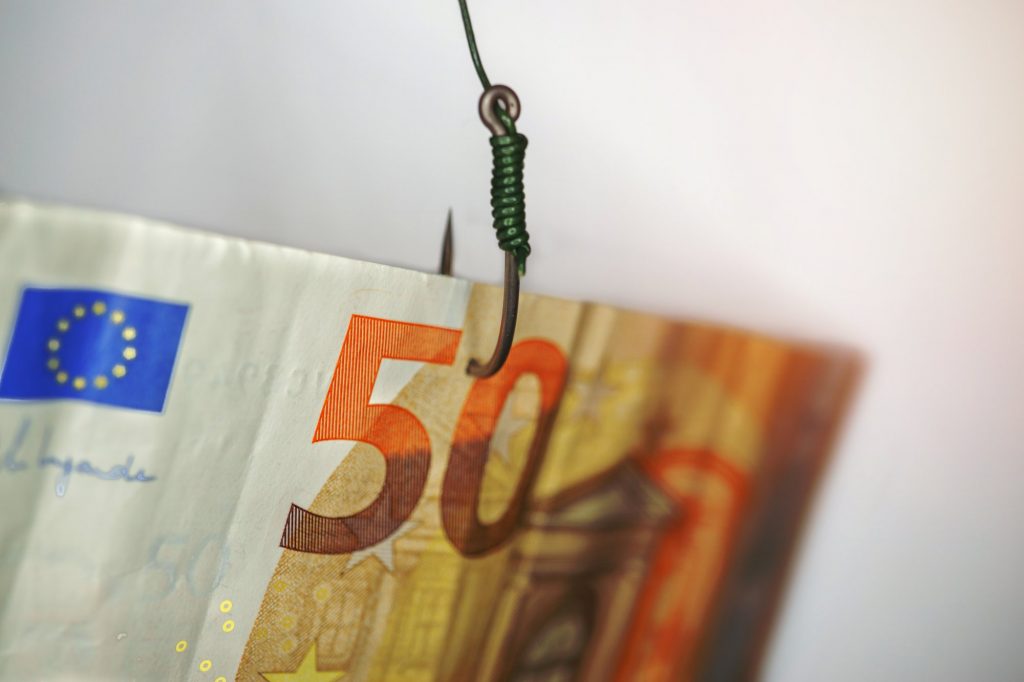 Φορολογία: «Κλειδώνουν» οι αλλαγές για τους ελεύθερους επαγγελματίες