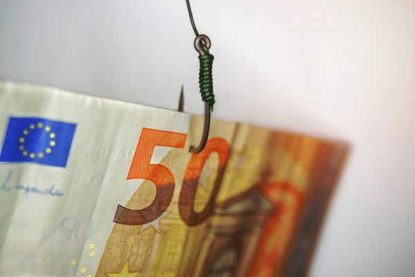 Φορολογία: «Κλειδώνουν» οι αλλαγές για τους ελεύθερους επαγγελματίες