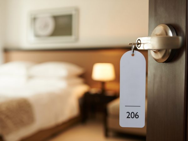 Ξενοδοχεία – Airbnb: «Αποκαλυπτήρια για το πράσινο τέλος– Πόσο θα πληρώνουν