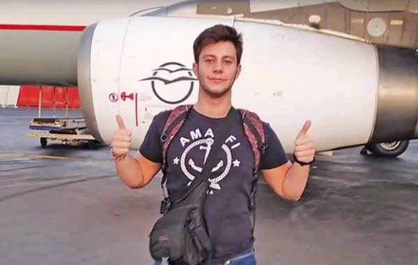 Τέμπη: Στη Βοστώνη με ειδική πτήση ο επιζών του πρώτου βαγονιού