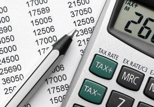 «Κλειδωμένες» και προσυμπληρωμένες οι δηλώσεις ΦΠΑ – Τι αλλάζει