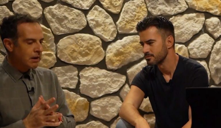 «Κουραμπιέδες από χιόνι»: Οι συντελεστές μιλούν για την πρώτη ελληνική χριστουγεννιάτικη ταινία