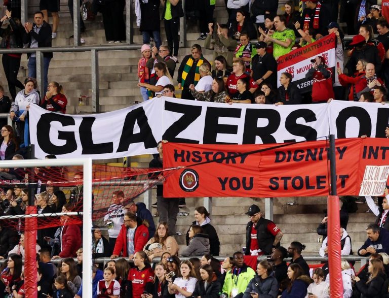 Μάντσεστερ Γιουνάιτεντ: Συγκέντρωση διαμαρτυρίας κατά των Γκλέιζερ