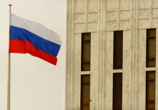 Ιταλία: «Καμπανάκι» στις τράπεζες – Υπόπτες αναλήψεις 4 εκατ. ευρώ έκανε η πρεσβεία της Ρωσίας