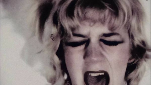 «Γυναίκες σε εξέγερση!»: Τι συμβαίνει με τα δικαιώματα των γυναικών;