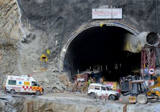 Ινδία: Τι καθυστερεί τη διάσωση των 41 εργατών που είναι εγκλωβισμένοι για μέρες στα συντρίμμια σήραγγας