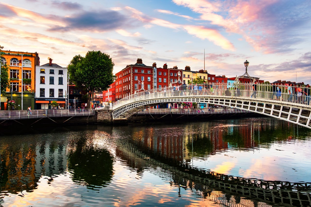 Ιρλανδία: Το επίμονο βουητό χωρίς εξήγηση που έχει αναστατώσει μια ολόκληρη πόλη