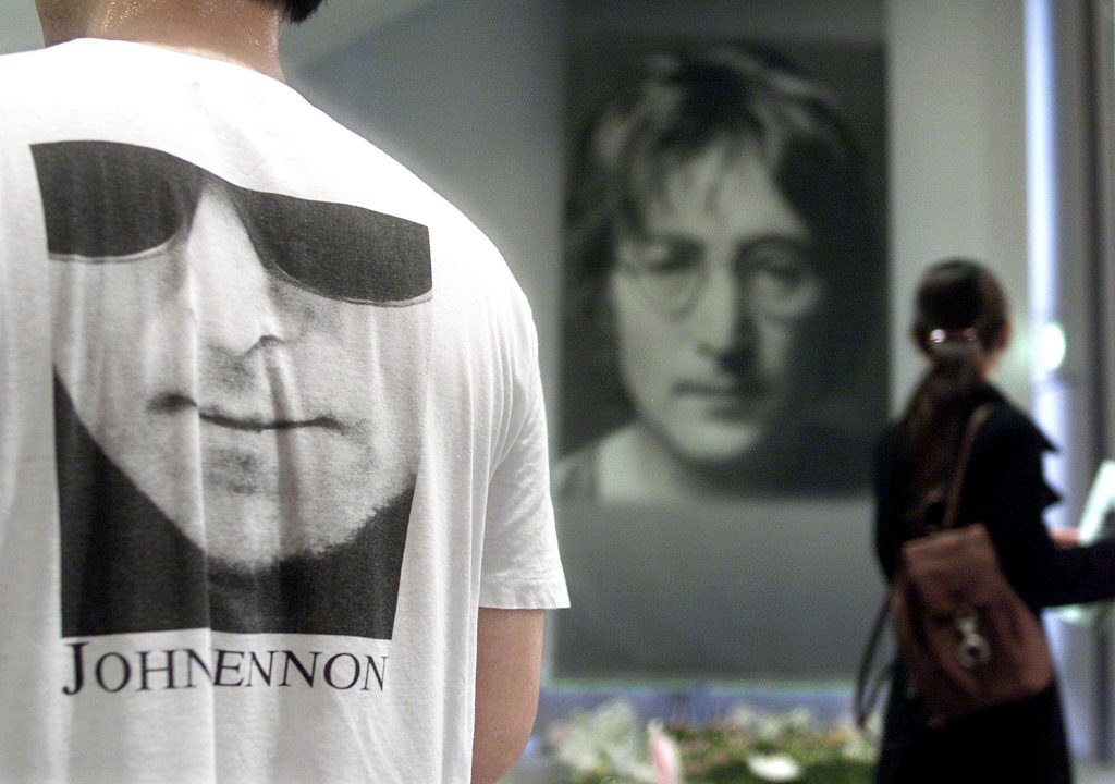 Νέα στοιχεία για τη δολοφονία του Τζον Λένον – Τα άγνωστα κίνητρα σε νέο ντοκιμαντέρ