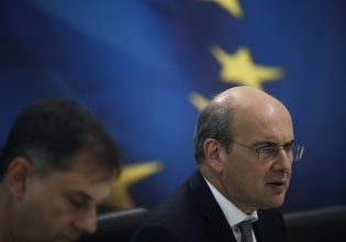 Χατζηδάκης για μέτρα στήριξης: Θα ξύσουμε τον πάτο του βαρελιού