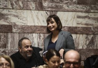 Κανείς να μην φύγει από τον ΣΥΡΙΖΑ, ζητεί η Σβίγκου