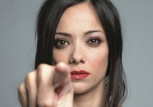 Κατερίνα Τσάβαλου: «Με το που τον είδα είπα…» – Η αποκάλυψη για τον σύζυγό της