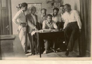 Δημήτρης Ψαθάς: Ξόρκιζε το κακό με τη δύναμη του γέλιου