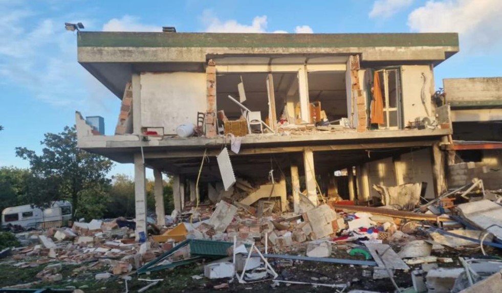 Ιταλία: Κατάρρευση κτιρίου που φιλοξενούσε αιτούντες άσυλο μετά από έκρηξη - 31 τραυματίες