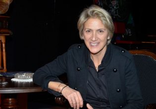 Καίτη Κωνσταντίνου: «Νιώθω υπερήφανη και χαρούμενη για τον ρόλο της «Σωσώς»