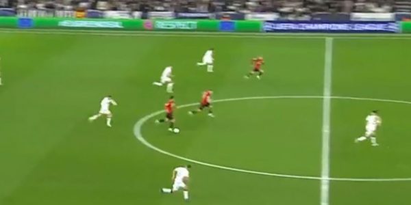 Δεύτερο γκολ του Χόιλουντ και 2-0 για την Μάντσεστερ στη Δανία