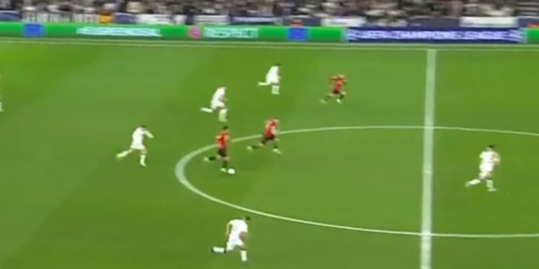 Δεύτερο γκολ του Χόιλουντ και 2-0 για την Μάντσεστερ στη Δανία