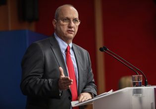 Γιάννης Οικονόμου: «Υπό διερεύνηση οι συνθήκες του θλιβερού περιστατικού στη Βοιωτία»