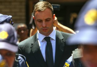 Αποφυλακίζεται ο Όσκαρ Πιστόριους για τη δολοφονία της Ρίβα Στίνκαμπ