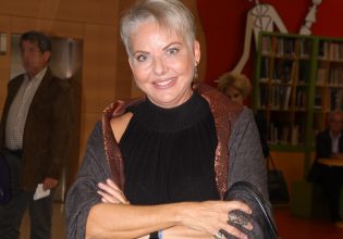 Νανά Παλαιτσάκη για Ρούλα Κορομηλά: «Πριν την αποθεώσουν την αρνήθηκαν»