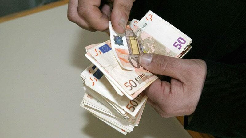 Πώς θα «μοιράσει» η κυβέρνηση τον κουμπαρά 600 εκατ. ευρώ από τη φοροδιαφυγή  