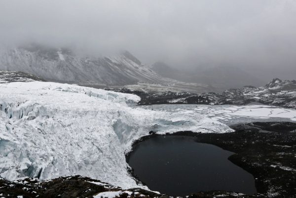 Περού: Η επιφάνεια των παγετώνων του μειώθηκε κατά 56% μέσα σε μισό αιώνα